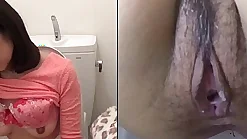 Rejected Asian girl pees under her skirt